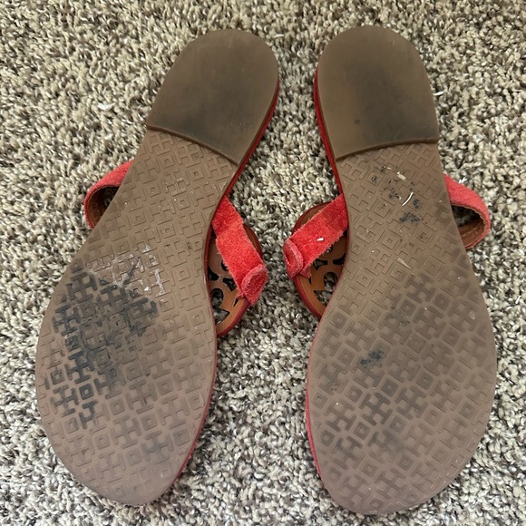 Tory Burch Metal Miller Embossed Sandals Red Apple Gold Logo Size 8.5 - Picture 4 of 4